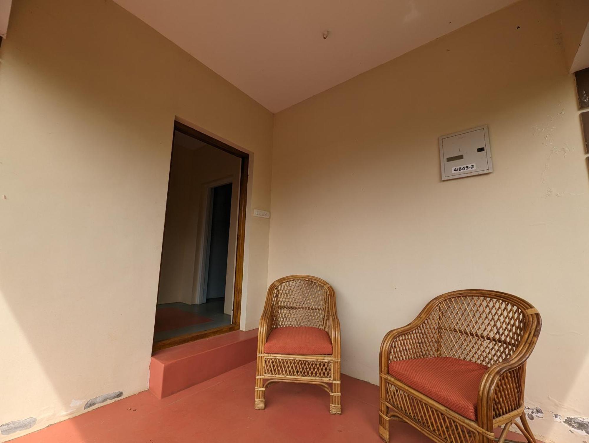 Ghar Homestay, コタジリ エクステリア 写真