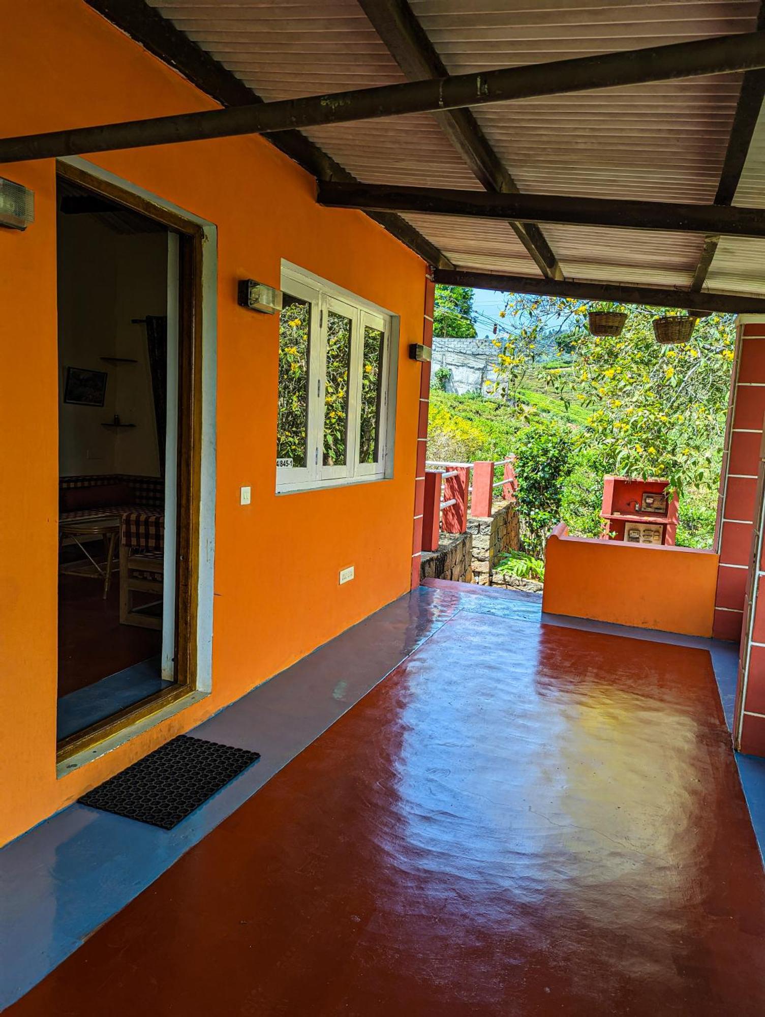 Ghar Homestay, コタジリ エクステリア 写真