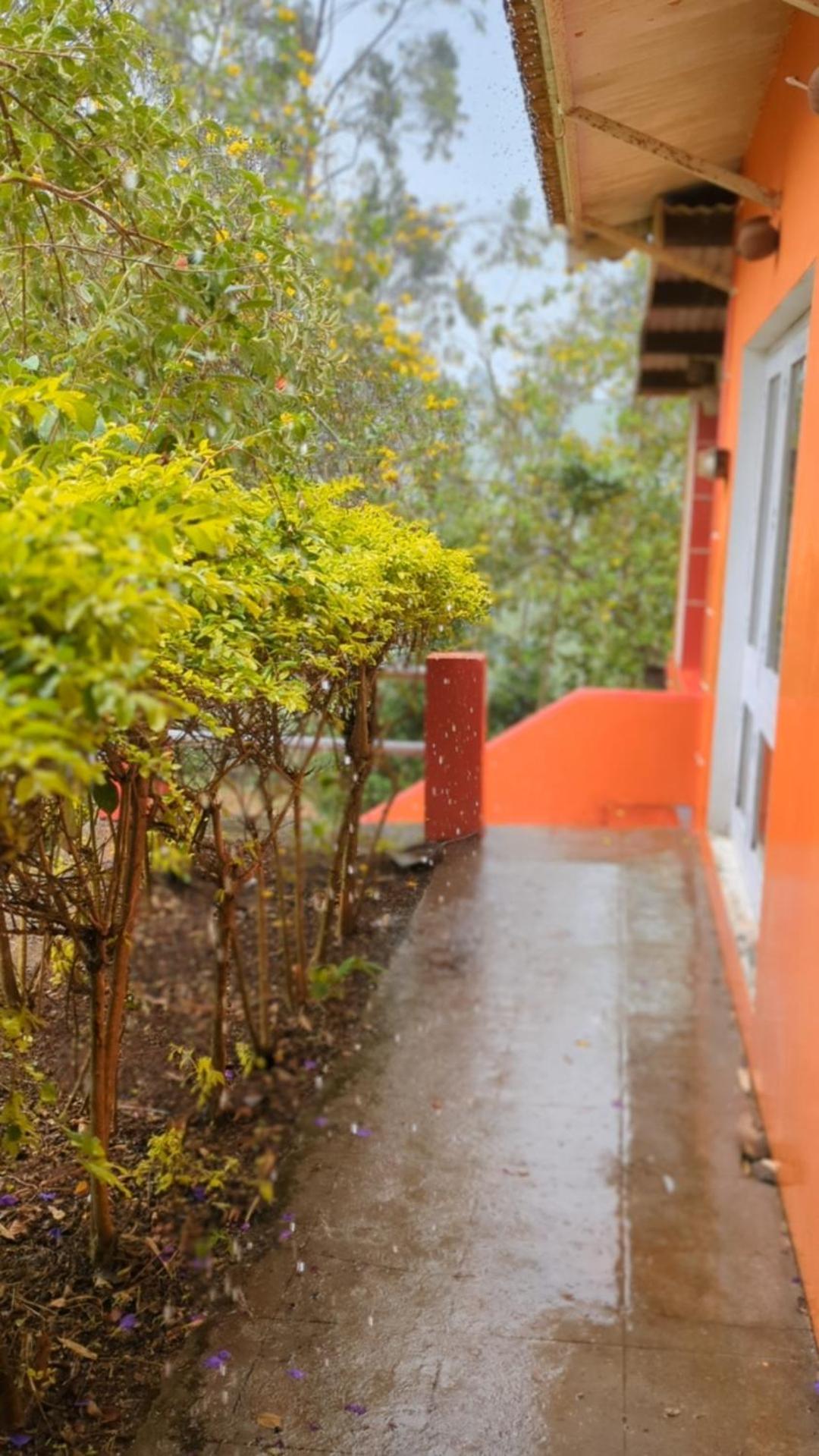 Ghar Homestay, コタジリ エクステリア 写真