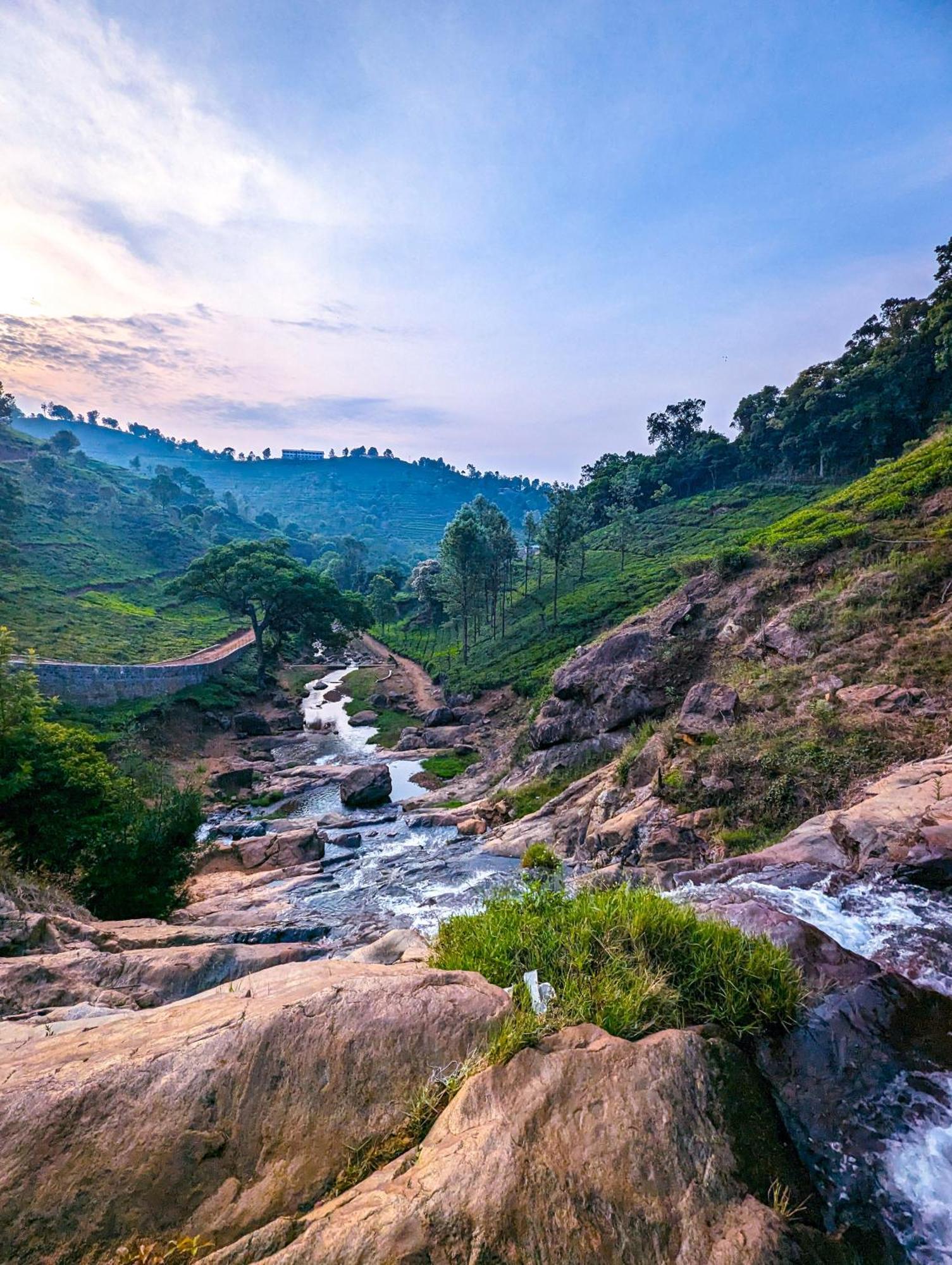 Ghar Homestay, コタジリ エクステリア 写真