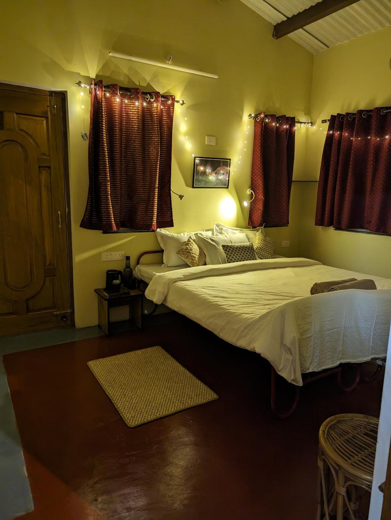 Ghar Homestay, コタジリ エクステリア 写真